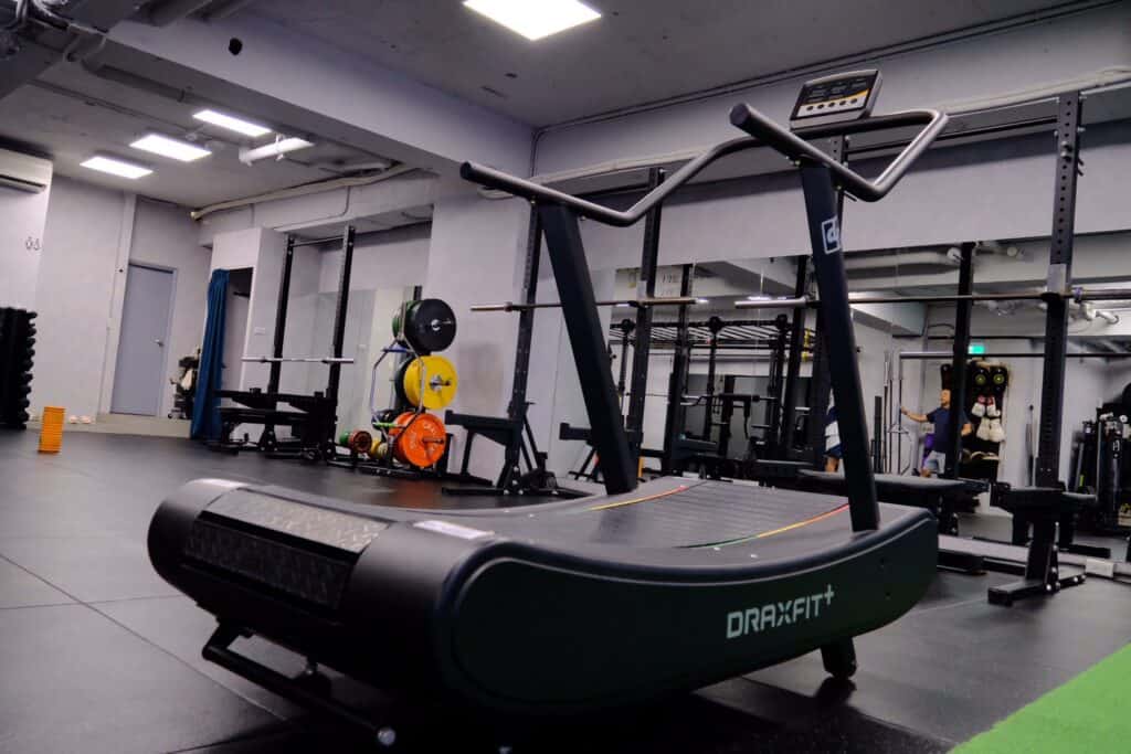 自由教練場租首選，Liberate Training 跑步機