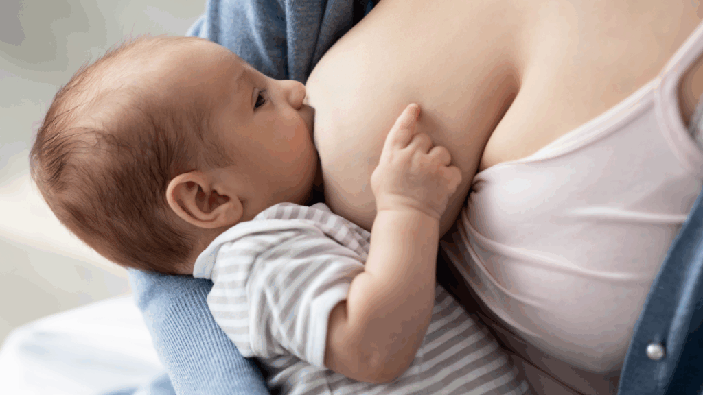 未曾哺乳或第一胎在 30 歲之後可能是乳癌危險因子，若出現乳癌前兆建議至醫院檢查