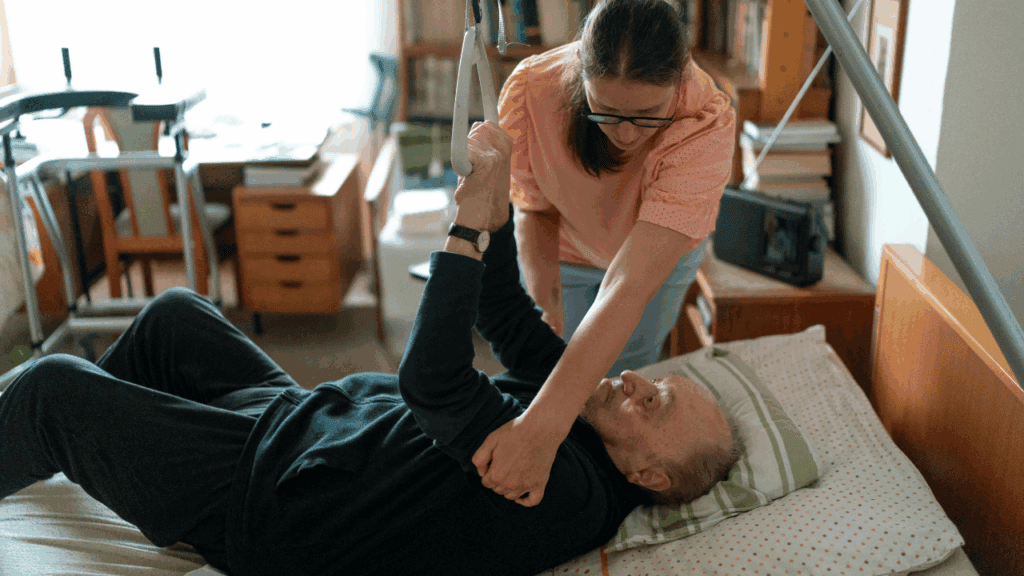 長者或行動不便者非常適合到府健身訓練。