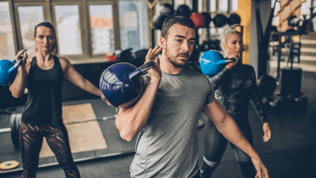 壺鈴動作男、女皆可做，但因肌力差異，使用的壺鈴重量可能不同。